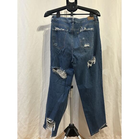 American Eagle Comfort Stretch Distressed Denim Jeans size 12 - Picture 2 of 5